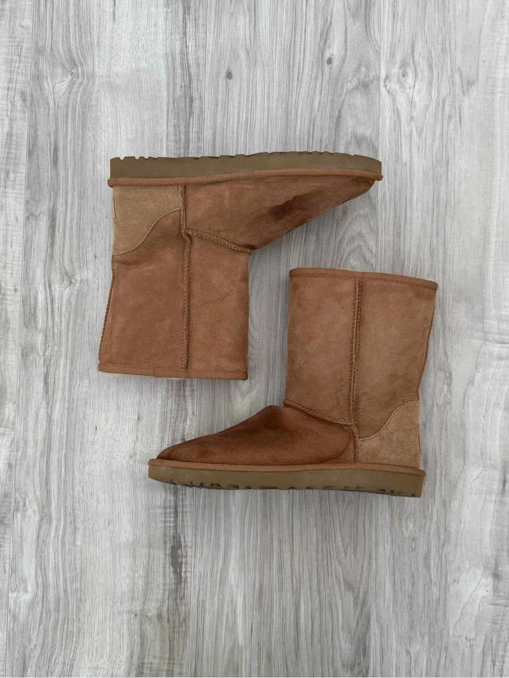 UGG Women's Classic Short II Boots in the color chestnut